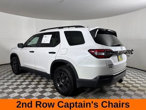 Used 2026 Honda Pilot TrailSport image 8