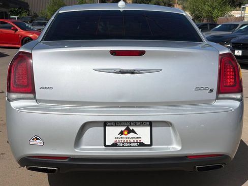 Used 2020 Chrysler 300 S AWD/4WD image 6