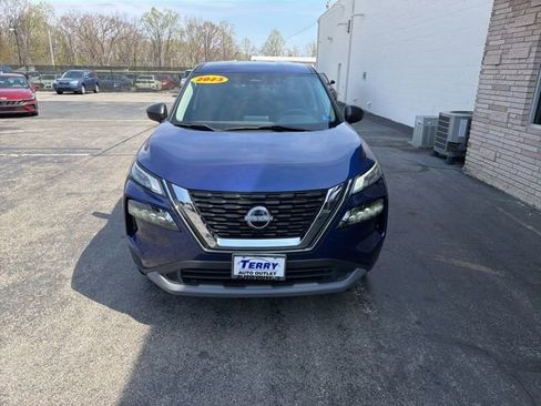 Used 2023 Nissan Rogue S image 3