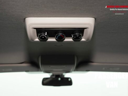 Used 2018 Dodge Grand Caravan SE w/ UConnect Hands-Free Group FWD image 21