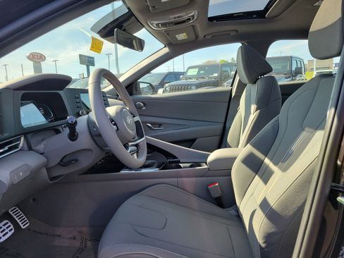 New 2026 Hyundai Elantra SEL Sport FWD image 14