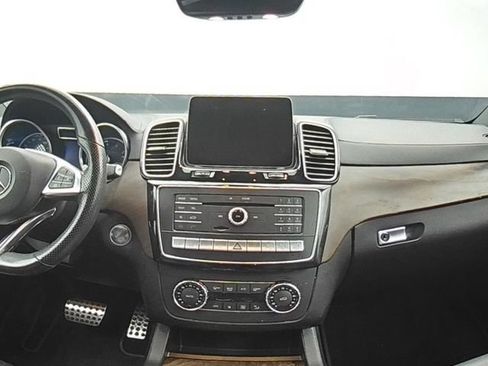Used 2017 Mercedes-Benz GLE 43 AMG 4MATIC Coupe image 27