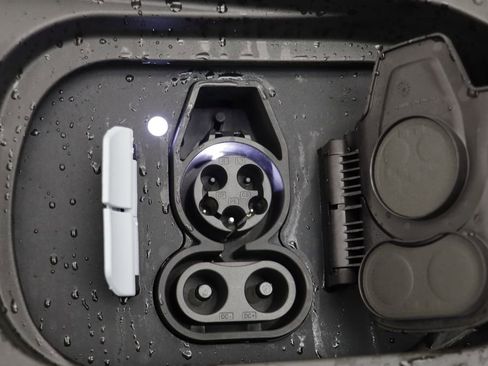 New 2026 BMW iX xDrive45 image 20