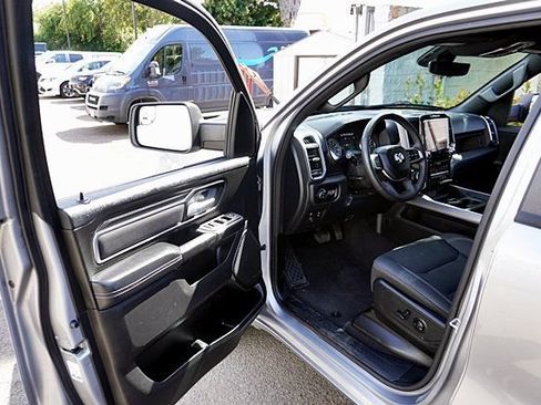Used 2025 RAM 1500 Big Horn AWD/4WD image 39