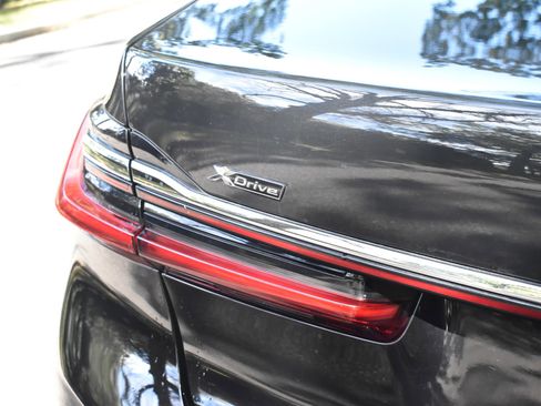 Used 2020 BMW 740i xDrive xDrive w/ Cold Weather Package image 16