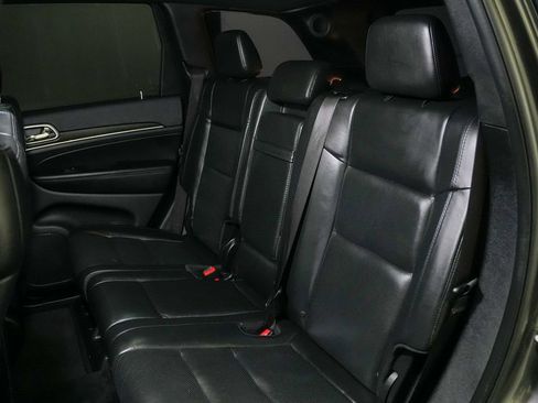 Used 2018 Jeep Grand Cherokee Limited w/ Luxury Group II RWD image 18