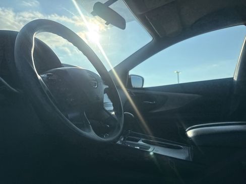 Used 2019 Nissan Murano S FWD image 36