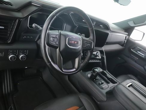 Used 2022 GMC Sierra 1500 AT4 w/ AT4 Premium Package image 17