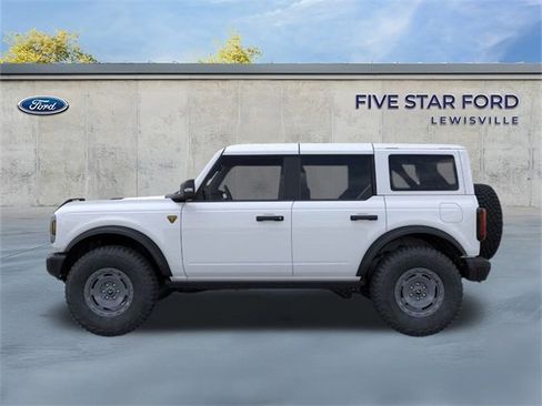 New 2025 Ford Bronco Badlands image 4