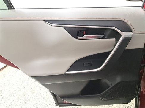 Used 2020 Toyota RAV4 Adventure image 14