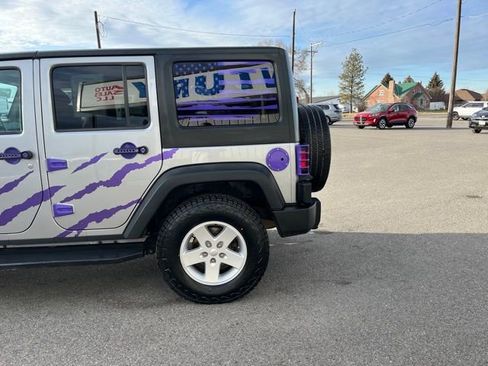 Used 2018 Jeep Wrangler Unlimited Sport S AWD/4WD image 6