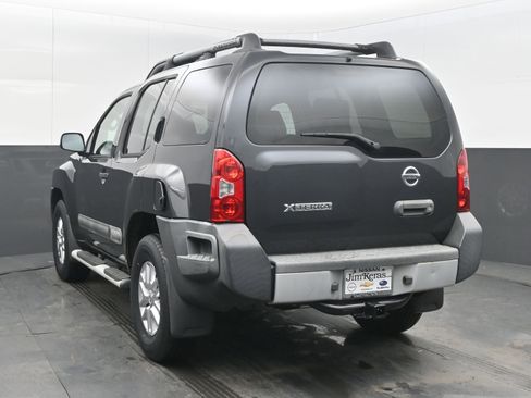Used 2015 Nissan Xterra S image 6