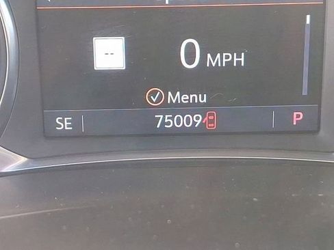 Used 2022 Chevrolet Traverse LT w/ LT Premium Package image 34