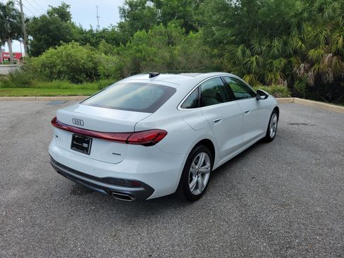 Used 2025 Audi A5 2.0T Premium w/ Convenience Package AWD/4WD image 4