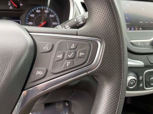 Used 2024 Chevrolet Equinox LS AWD/4WD image 17
