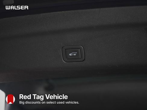 Used 2023 Chevrolet Tahoe LT AWD/4WD image 11