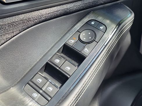 Used 2023 Nissan Rogue SV image 15