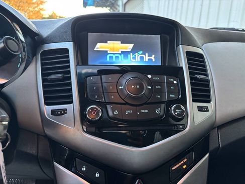 Used 2014 Chevrolet Cruze LT w/ All-Star Edition FWD image 30