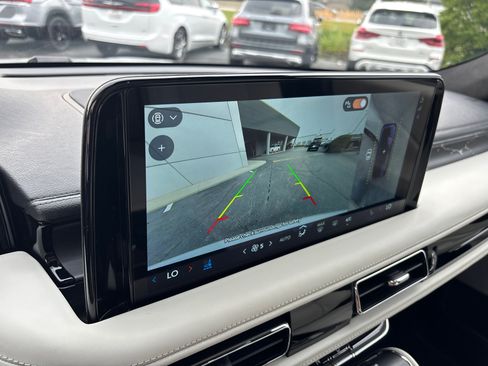 Certified 2025 Lincoln Aviator Black Label AWD/4WD image 20
