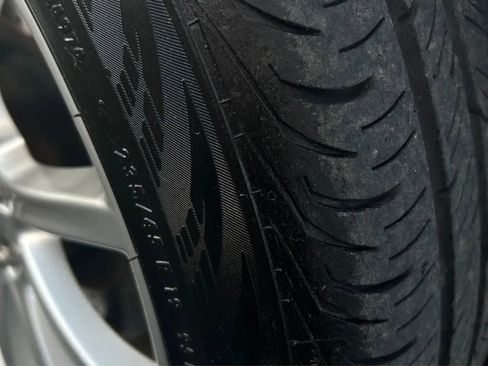 Used 2006 Cadillac XLR V RWD image 37