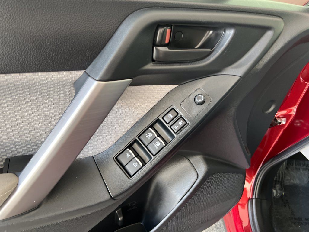 Used 2018 Subaru Forester 2.5i Premium AWD/4WD image 14