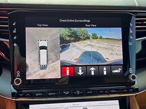 Used 2024 Jeep Grand Wagoneer L Series III w/ Rear Seat Video Group 1 AWD/4WD image 20