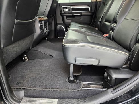 Used 2019 RAM 2500 Laramie image 33