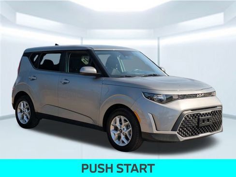 Used 2023 Kia Soul LX w/ Option Group 015 image 9