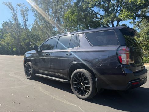 Used 2022 Chevrolet Tahoe RST w/ Luxury Package image 3