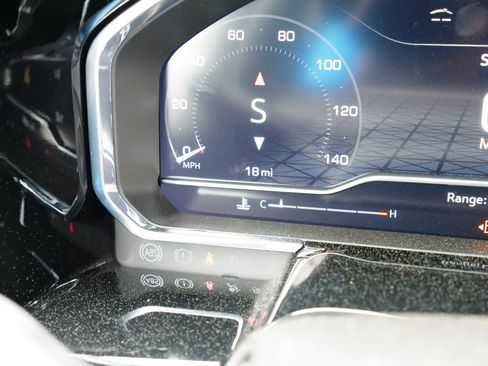 New 2025 GMC Sierra 2500 SLT w/ SLT Convenience Package image 25