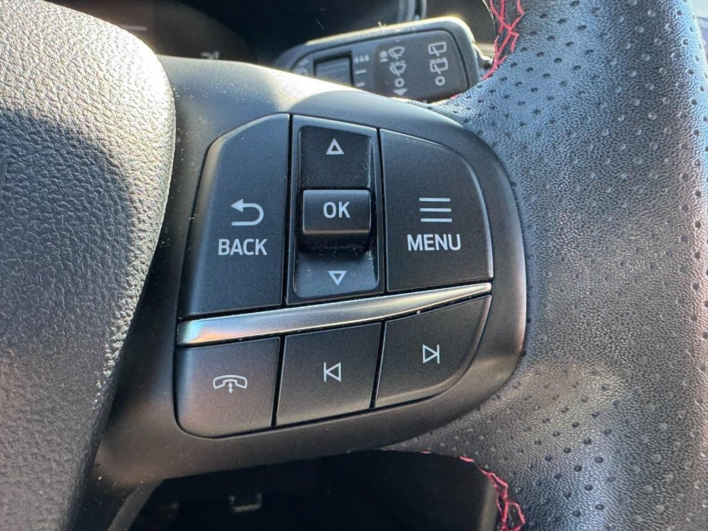 Certified 2024 Ford Escape ST-Line AWD/4WD image 17