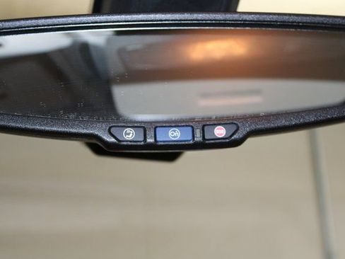 Used 2020 Chevrolet Colorado LT image 33