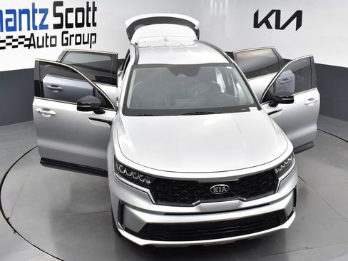Used 2021 Kia Sorento S FWD image 29