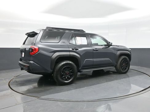 Used 2025 Toyota 4Runner TRD Off-Road Premium image 7