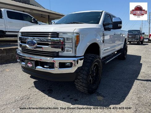 Used 2017 Ford F250 Lariat w/ Lariat Ultimate Package AWD/4WD image 2