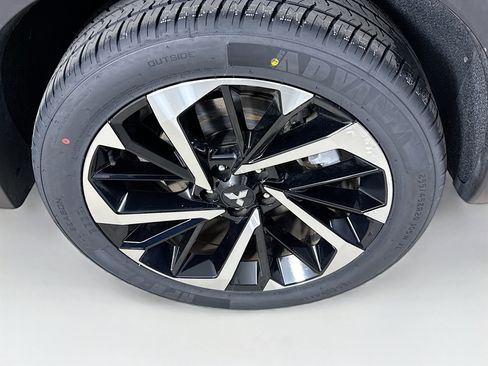 Used 2024 Mitsubishi Outlander SEL image 39