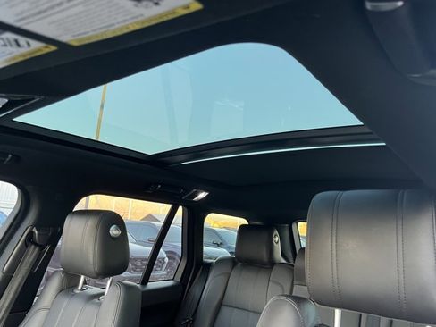 Used 2017 Land Rover Range Rover Supercharged image 12