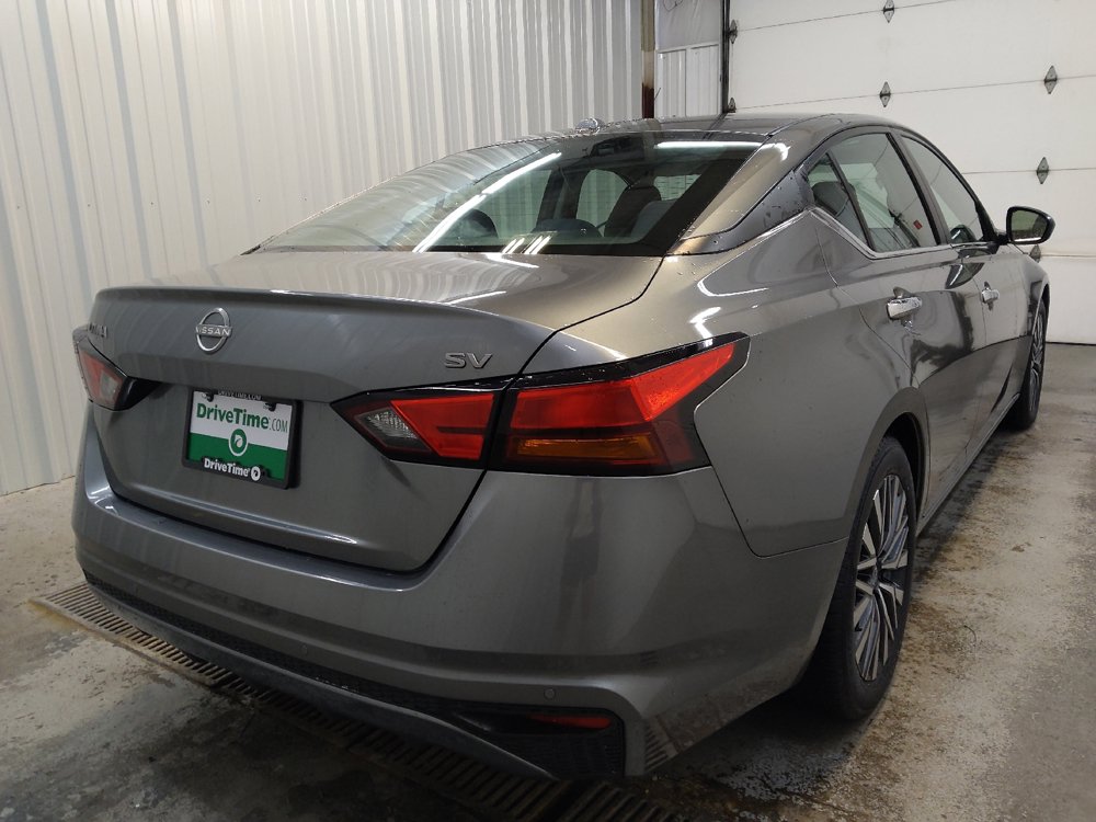 Used 2023 Nissan Altima 2.5 SV FWD image 9