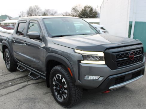 Certified 2024 Nissan Frontier PRO-4X w/ Technology Package image 9