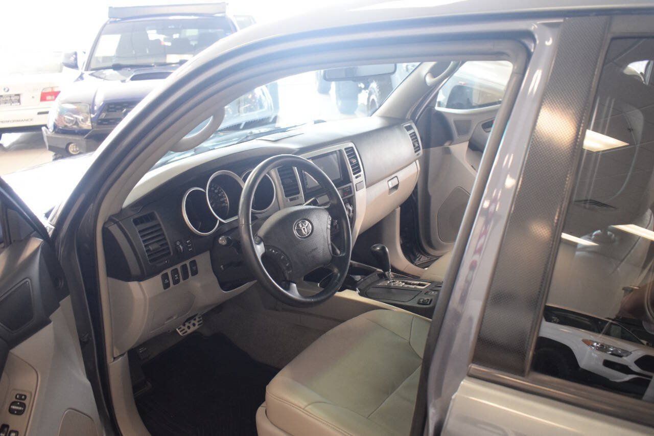 Used 2007 Toyota 4Runner Limited AWD/4WD image 16