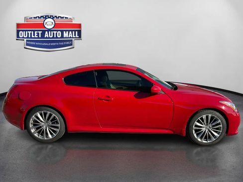 Used 2011 INFINITI G37 Journey w/ Premium Pkg image 2