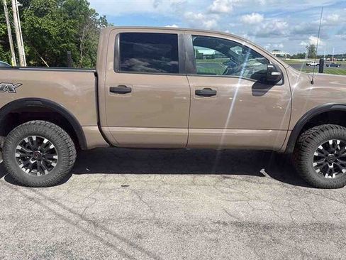 Used 2021 Nissan Titan PRO-4X w/ Pro-4x Convenience Package AWD/4WD image 2