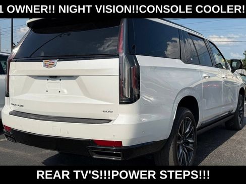 Used 2021 Cadillac Escalade ESV Sport Platinum AWD/4WD image 7