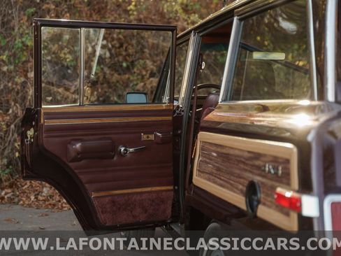 Used 1991 Jeep Grand Wagoneer image 84