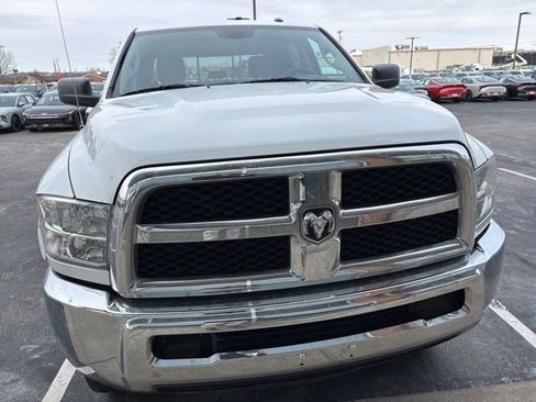Used 2017 RAM 2500 SLT image 3