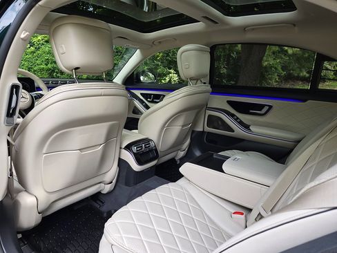 Used 2022 Mercedes-Benz S 580 4MATIC Sedan image 14