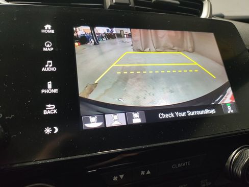 Used 2018 Honda CR-V Touring image 29