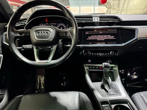 Used 2023 Audi Q3 2.0T Premium image 17