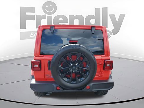 Used 2025 Jeep Wrangler Sahara w/ Safety Group image 4