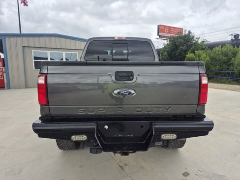 Used 2016 Ford F250 Lariat w/ Lariat Ultimate Package AWD/4WD image 7